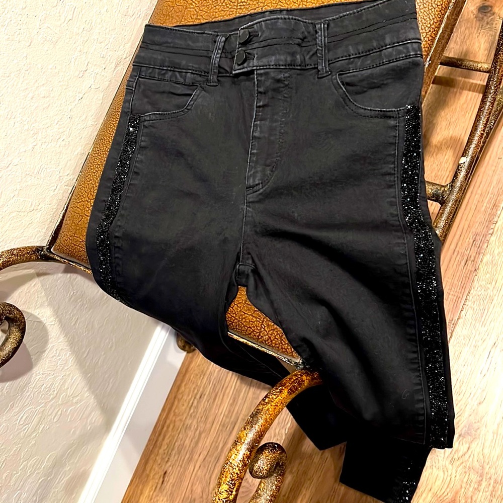 Like New Rewind Stretch Black Distressed Jeans Black Diamond like down the legs!